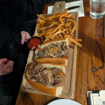 Brick & Brew Gastropub - Malvern - Cheese steak - Gastropubs Near Me - Malvern, Pennsylvania Brick & Brew Gastropub - Malvern - Cheese steak - Gastropubs Near Me - Malvern, Pennsylvania