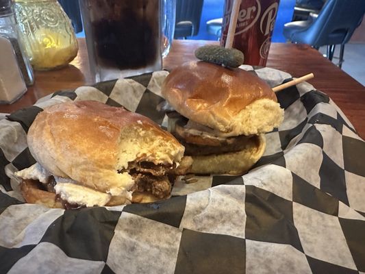 Easy Slider - East Side Ave. by null