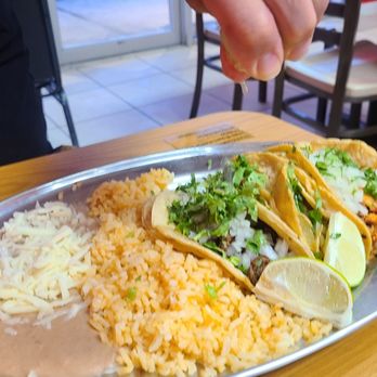 Los Dos Carnales Mexican Restaurant - Tacos combo - Mexican Near Me - Jacksonville, Florida Los Dos Carnales Mexican Restaurant - Tacos combo - Mexican Near Me - Jacksonville, Florida