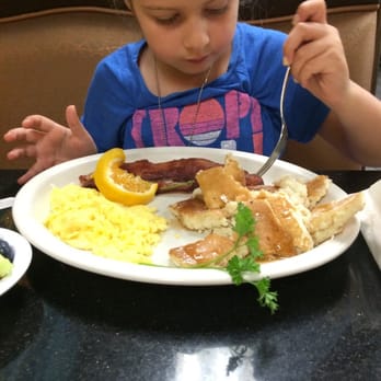 La Mesa Bistro - My daughter having the 1-2-3 breakfast - Cafes Near Me - La Mesa, California La Mesa Bistro - My daughter having the 1-2-3 breakfast - Cafes Near Me - La Mesa, California