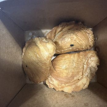 Boonnoon Market - Karee Puffs - Thai Near Me - Arlington, Massachusetts