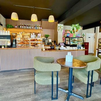 Cafe Vivella - Ordering counter and some seating - Desserts Near Me - Pittsburgh, Pennsylvania
