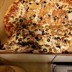 Sal's Pizza-Hartford - My first pizza delivered
