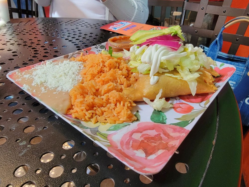 La Viejona Seafood & Mexican Food