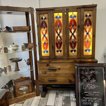 Keto Bakery - Cozy decor - Desserts Near Me - Orange, California