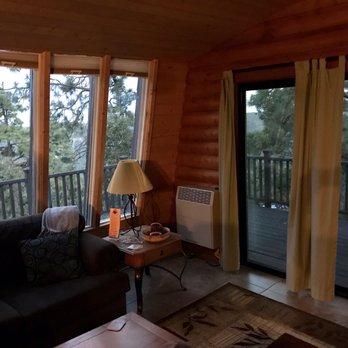 Spruce Mountain Vacation Rentals - Living Room - Vacation Rentals Near Me - Prescott, Arizona Spruce Mountain Vacation Rentals - Living Room - Vacation Rentals Near Me - Prescott, Arizona