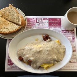 Kortman's Restaurant - The Southern Omelette with homemade wheat bread.