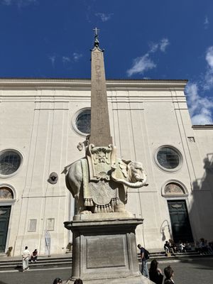 Piazza della Minerva by null