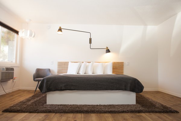 The Monarch Motel by null