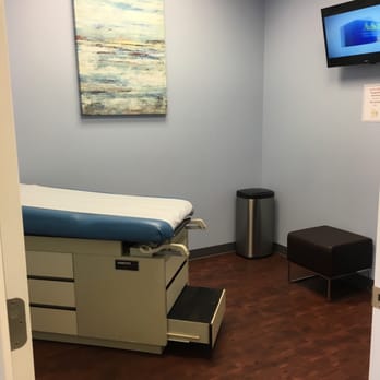 Emediate Cure Quick Care - One of the rooms - Urgent Care Near Me - Shorewood, Illinois Emediate Cure Quick Care - One of the rooms - Urgent Care Near Me - Shorewood, Illinois