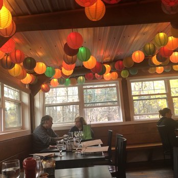 Krista's - Fun atmosphere - New American Near Me - Cornish, Maine