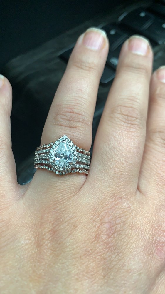 JOSEPH’S FINE JEWELRY Updated October 2024 17 Reviews 171 Main St