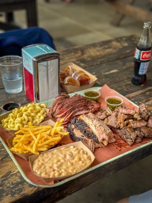 Grand Ole BBQ Y Asado by null