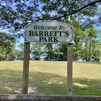 Barrett Park - Signage - Parks Near Me - Boothbay Harbor, Maine