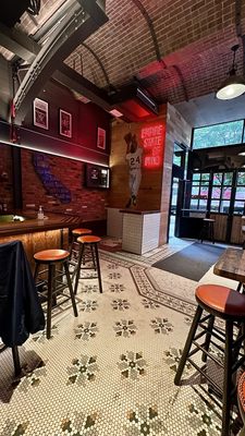 Finnerty's by null