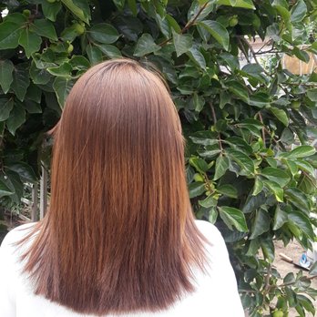 M.k salon - Pic taken at home. He didn't do the color. I did it at home a few weeks ago . - Hair Salons Near Me - Long Beach, California M.k salon - Pic taken at home. He didn't do the color. I did it at home a few weeks ago . - Hair Salons Near Me - Long Beach, California
