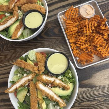 Buckhorn BBQ + Grill - Krispy Chicken and Avocado Salad and Sweet Potato Fries - Barbeque Near Me - Rocklin, California