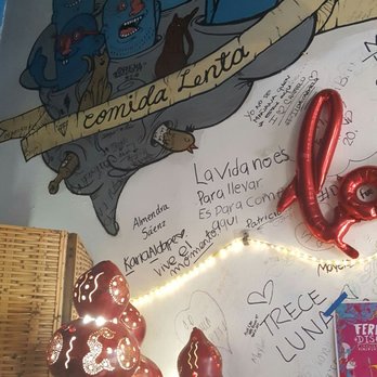 Trece Lunas - Lots of graffiti - Creperies Near Me - Monterrey, NLE