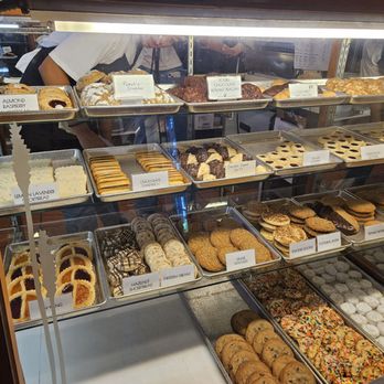 Creekside Bakery - Cookie Case - Bakeries Near Me - Novato, California