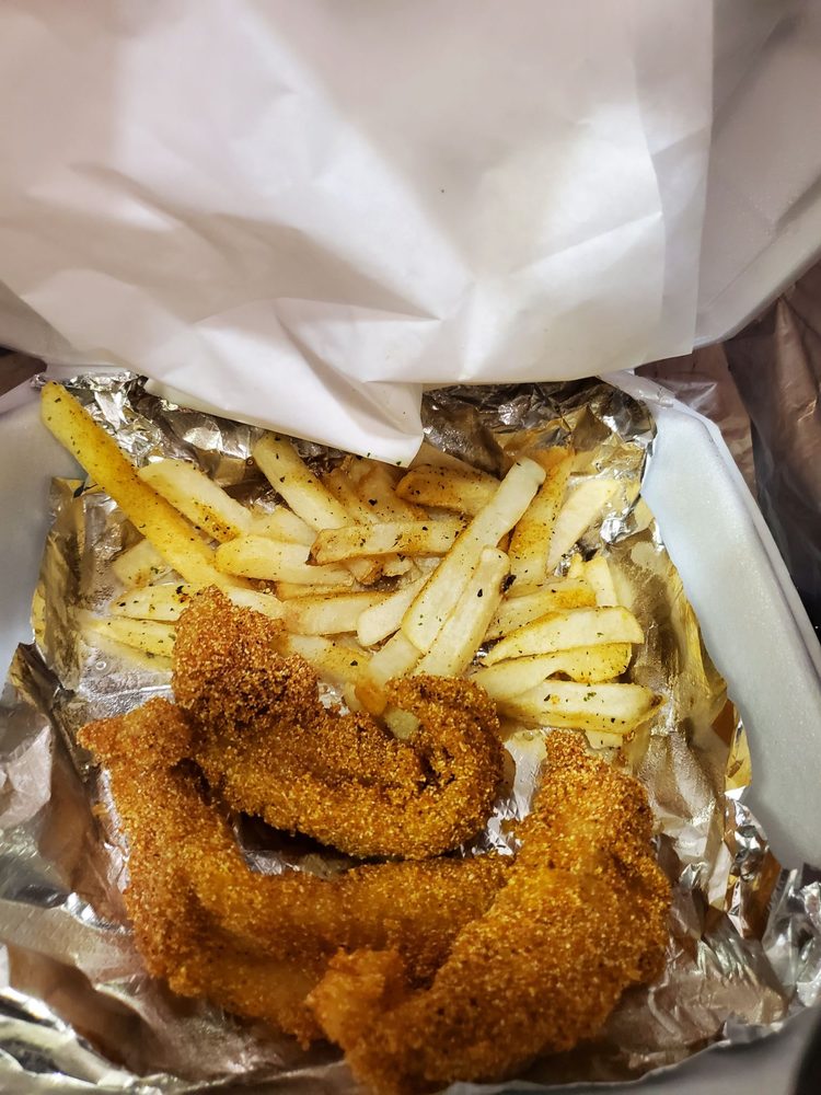 MUGSHOTS BAR & GRILL Updated July 2024 1740 N Germantown Pkwy