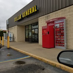 Dollar General - Entrance