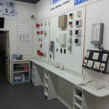 Fairfax Electronics - More Showrooms - Electronics Near Me - Los Angeles, California Fairfax Electronics - More Showrooms - Electronics Near Me - Los Angeles, California