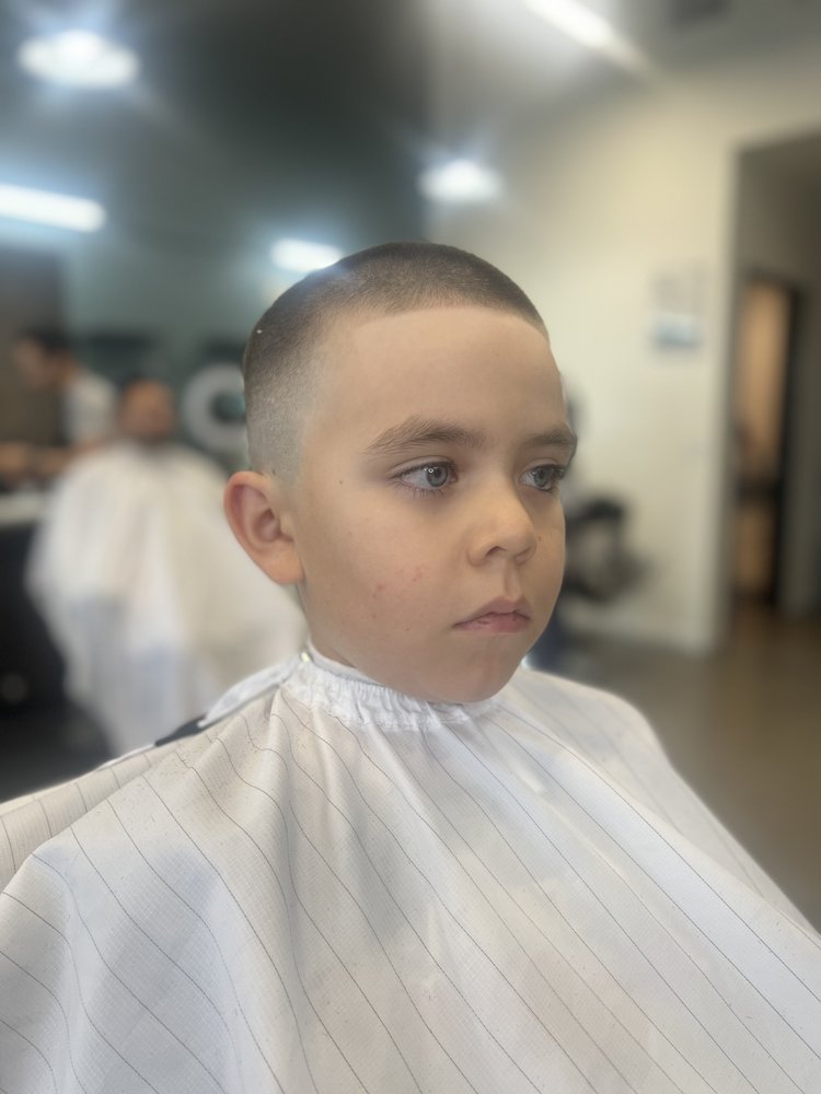 BARBER ACEVES 33 Photos Barbers 9800 W Skye Canyon Park Dr, Las