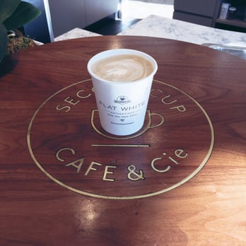 Second Cup - Flat White - Coffee & Tea Near Me - Montreal, Quebec