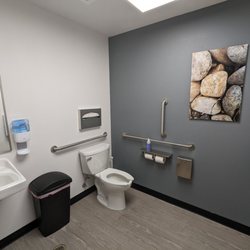 BestMed Urgent Care - Helena - Pristine bathroom