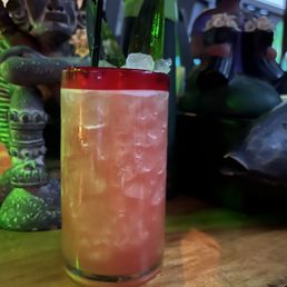 Resplendent Quetzal - tequila and mezcal with lots of fruit Resplendent Quetzal - tequila and mezcal with lots of fruit