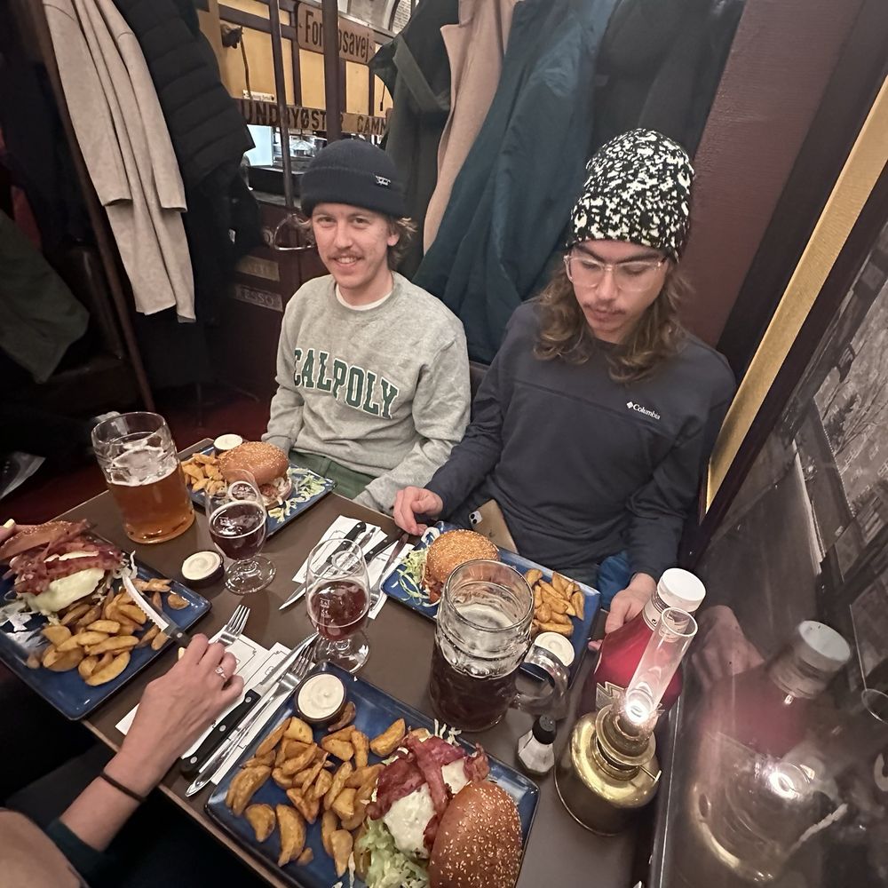 Sporvejen - Beers and burgers - Burgers Near Me - Copenhagen, 84 Sporvejen - Beers and burgers - Burgers Near Me - Copenhagen, 84