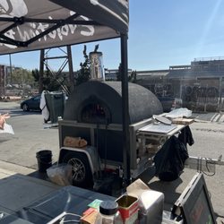Pizza oven that produces great char