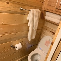 Gavel Falls  Cabin Rentals & RV Campgrounds
