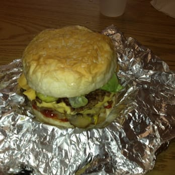 Five Guys - Cheeseburger - Burgers Near Me - Lincolnwood, Illinois Five Guys - Cheeseburger - Burgers Near Me - Lincolnwood, Illinois