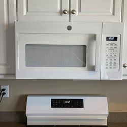 Authentic Appliance - Microwave install