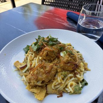 Chef Burma - nhan gyi thok - Burmese Near Me - Sacramento, California