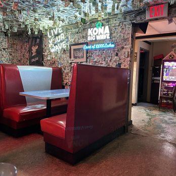 Casper's and Runyon's Nook - Dive Bars Near Me - Saint Paul, Minnesota