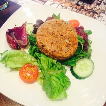 Mem & Laz - Starter: Hazlenut crusted warm goats cheese & salad - Seafood Near Me - London, XGL Mem & Laz - Starter: Hazlenut crusted warm goats cheese & salad - Seafood Near Me - London, XGL