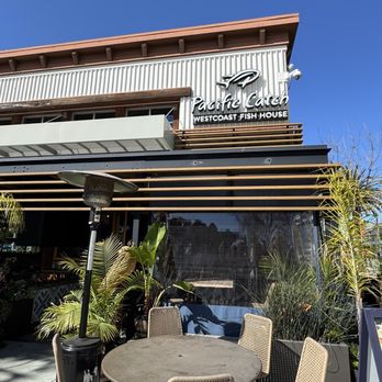 Pacific Catch - Front of restaurant - Seafood Near Me - Cupertino, California