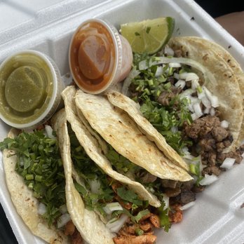 Taqueria Robert - Chicken and asada tacos - Mexican Near Me - Concord, North Carolina