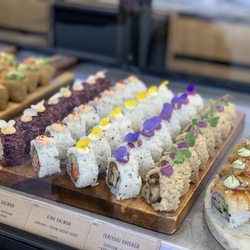& Sushi - Pretty looking sushi