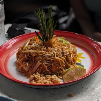 Amy Thai Bistro - Pad Thai with Tofu - Thai Near Me - Brooklyn, New York