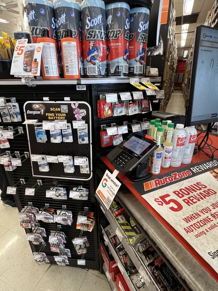 AUTOZONE Updated September 2024 3601 Spencer Hwy, Pasadena, Texas