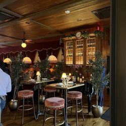 Capri - The restaurant by the bar