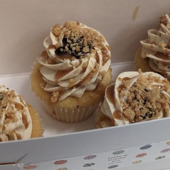 The Good Batch - Brown butter caramel cupcake - Bakeries Near Me - Brooklyn, New York The Good Batch - Brown butter caramel cupcake - Bakeries Near Me - Brooklyn, New York