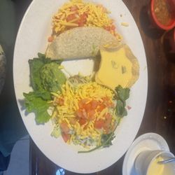 El Tenampa - Summer Plate. Hey, it's Taco Tuesday!