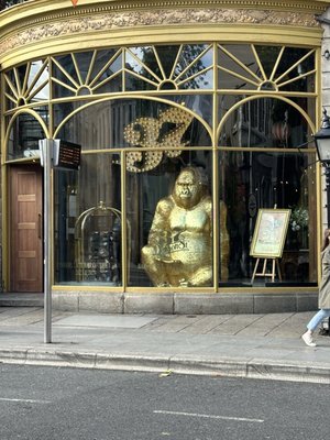Grafton Street by null