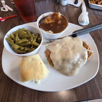 Virginia Diner - Country Fied Steak, mashed potatoes and gravy and green beans - Diners Near Me - Wakefield, Virginia Virginia Diner - Country Fied Steak, mashed potatoes and gravy and green beans - Diners Near Me - Wakefield, Virginia