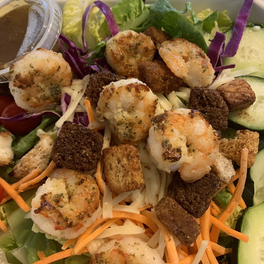 Lenny & Joe's Fish Tale - Salad with seared shrimp - Seafood Near Me - Madison, Connecticut Lenny & Joe's Fish Tale - Salad with seared shrimp - Seafood Near Me - Madison, Connecticut