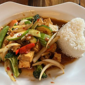 Ty Fun Thai Bistro - I2. Tofu and Veggie Khi Mao - Thai Near Me - Cleveland, Ohio Ty Fun Thai Bistro - I2. Tofu and Veggie Khi Mao - Thai Near Me - Cleveland, Ohio